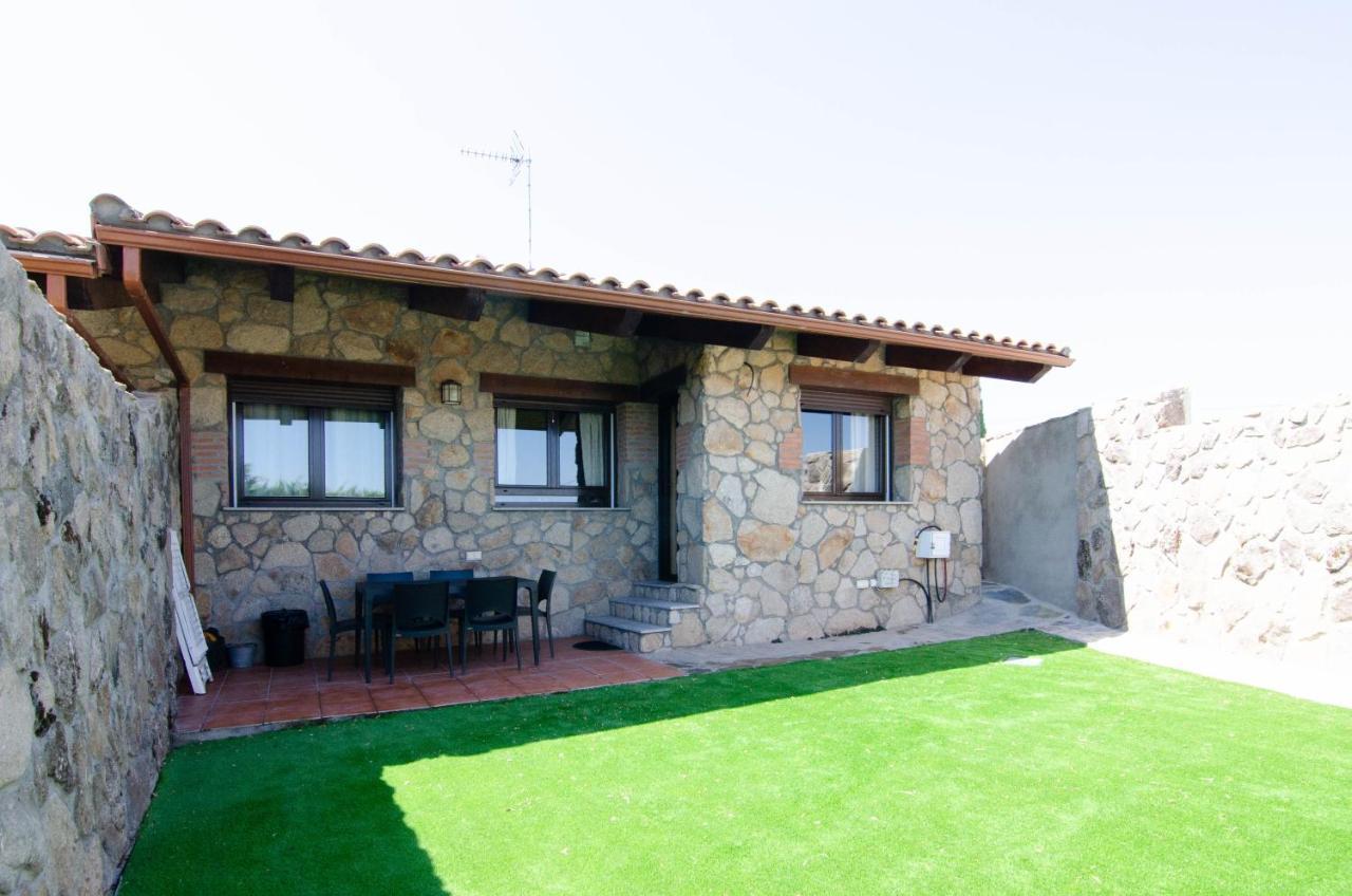 Casa Rural Los Cantaros. Zarapicos Buitenkant foto